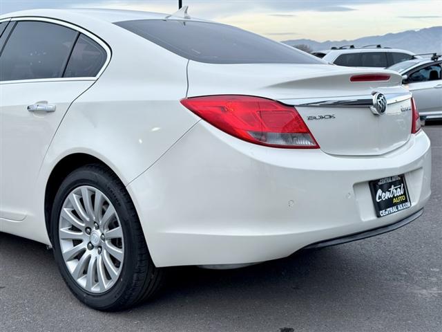 2012 Buick Regal Premium 1