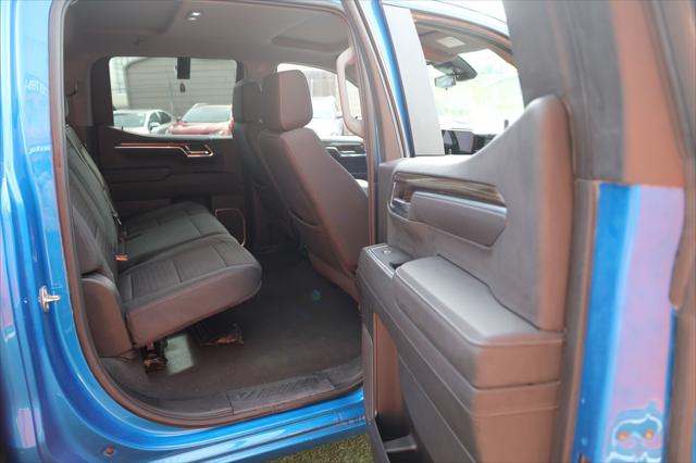 2022 Chevrolet Silverado 1500 2WD Crew Cab Standard Bed LT