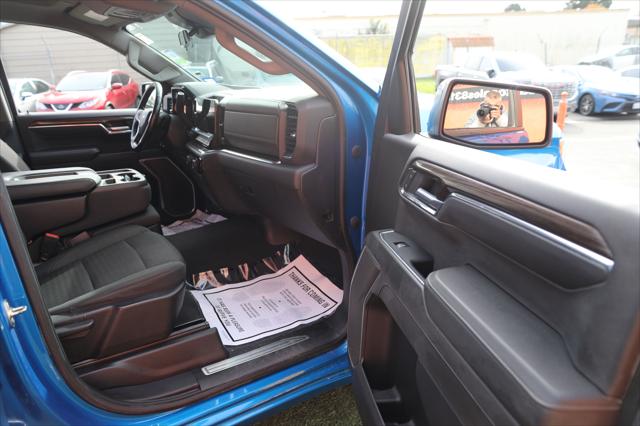 2022 Chevrolet Silverado 1500 2WD Crew Cab Standard Bed LT