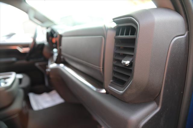 2022 Chevrolet Silverado 1500 2WD Crew Cab Standard Bed LT