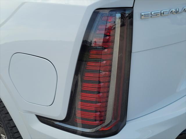2025 Cadillac Escalade Sport 2