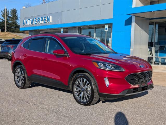 2020 Ford Escape Titanium