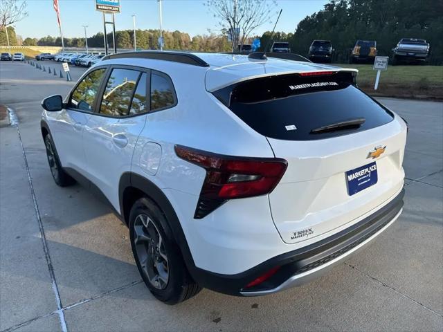 2025 Chevrolet Trax FWD LT