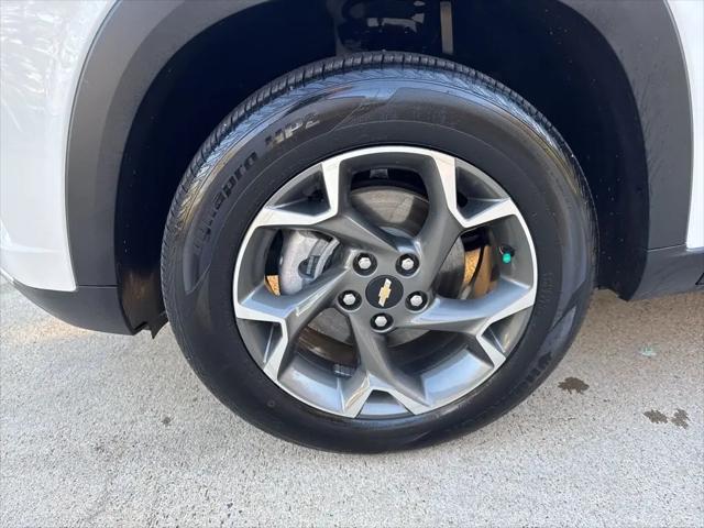 2025 Chevrolet Trax FWD LT