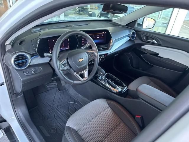 2025 Chevrolet Trax FWD LT