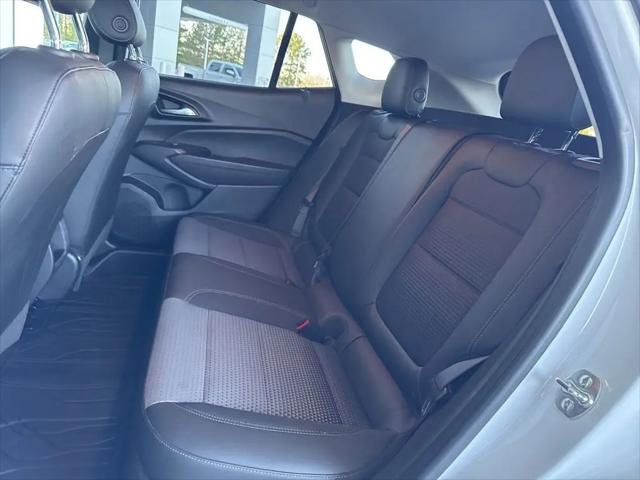 2025 Chevrolet Trax FWD LT