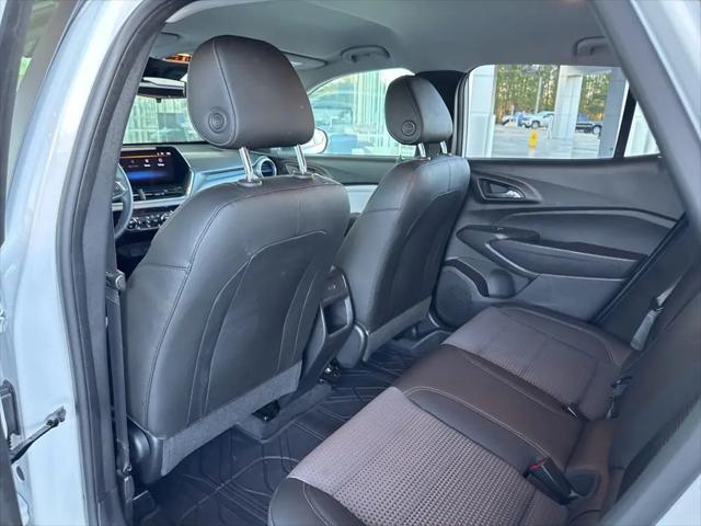 2025 Chevrolet Trax FWD LT