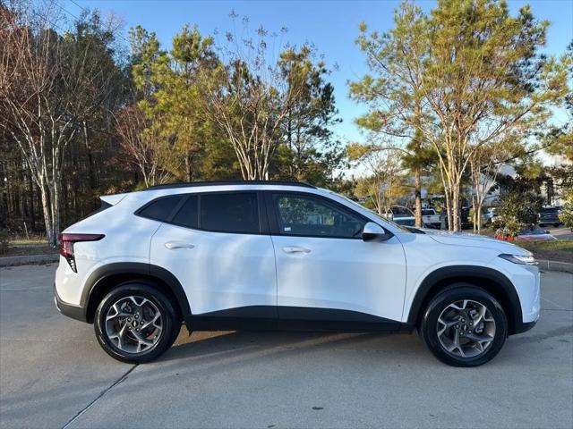 2025 Chevrolet Trax FWD LT