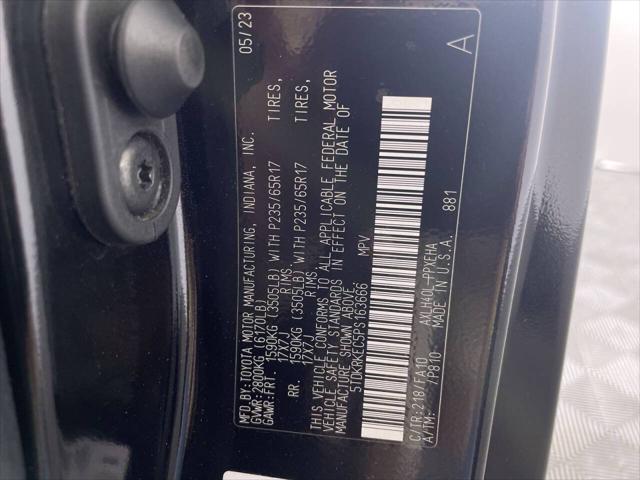 2023 Toyota Sienna LE