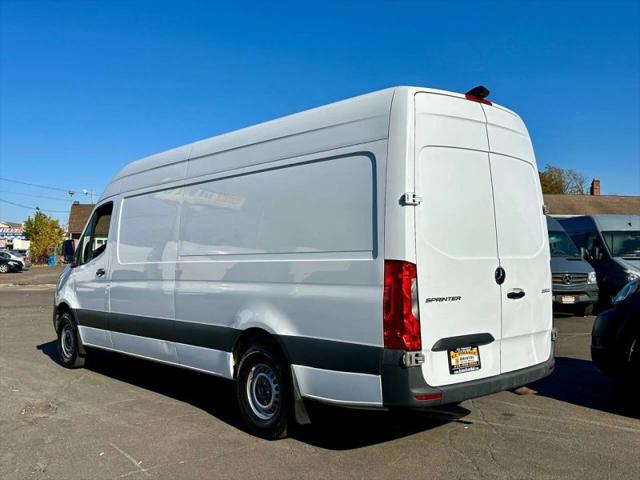 2023 Mercedes-Benz Sprinter 2500 High Roof 4-Cyl Gas