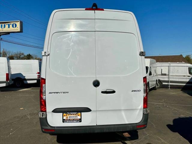 2023 Mercedes-Benz Sprinter 2500 High Roof 4-Cyl Gas
