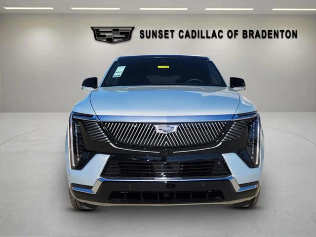 2025 Cadillac Escalade Luxury 2