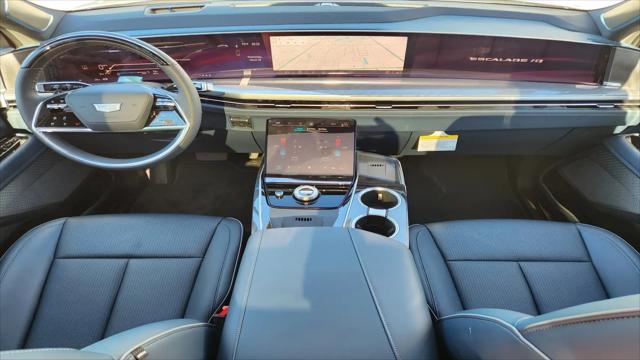 2025 Cadillac Escalade Luxury 2
