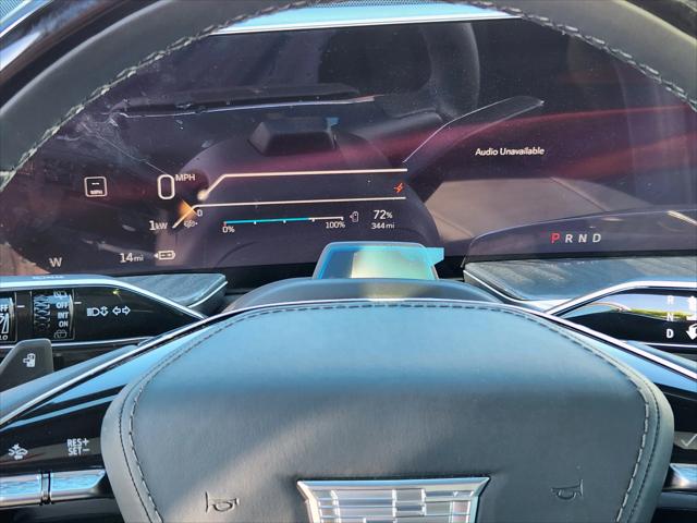 2025 Cadillac Escalade Luxury 2