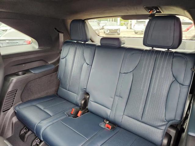 2025 Cadillac Escalade Sport 2