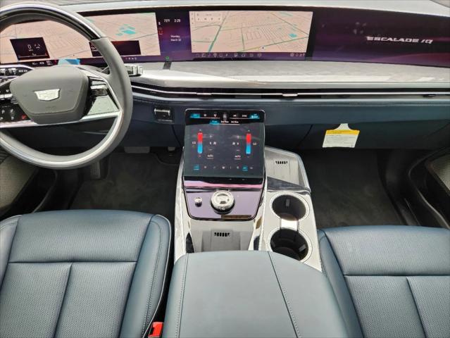 2025 Cadillac Escalade Sport 2