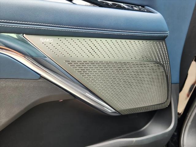 2025 Cadillac Escalade Sport 2
