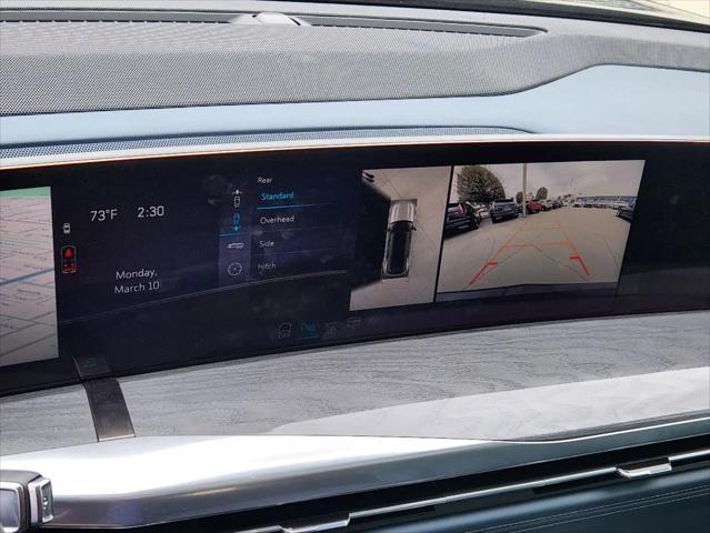 2025 Cadillac Escalade Sport 2