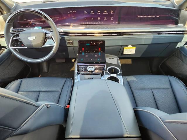 2025 Cadillac Escalade Sport 2