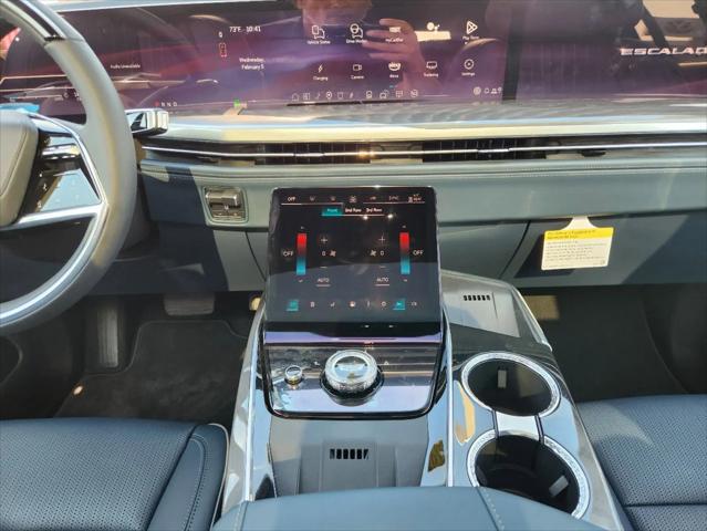 2025 Cadillac Escalade Sport 2