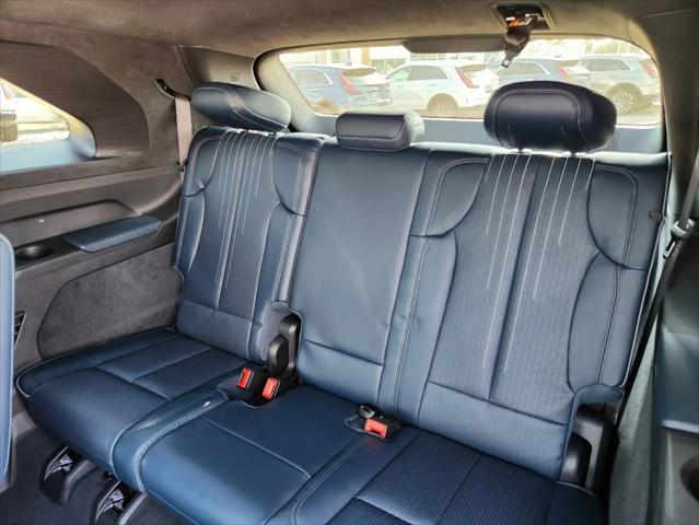 2025 Cadillac Escalade Sport 2