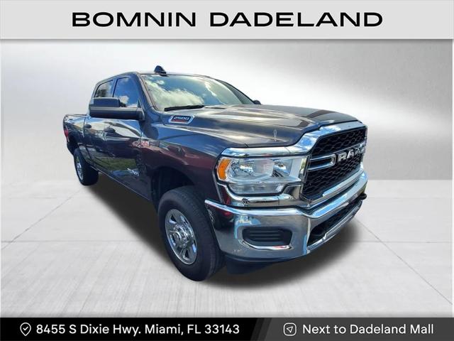 2022 RAM 2500 Tradesman Crew Cab 4x4 64 Box