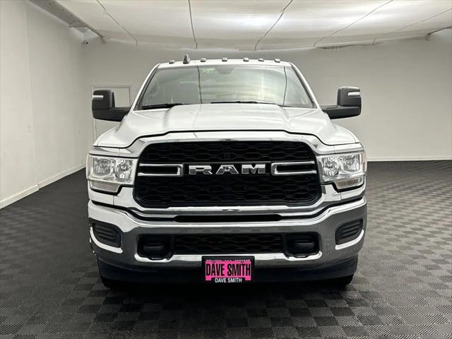 2024 RAM 3500 Chassis Tradesman/SLT/Laramie/Limited