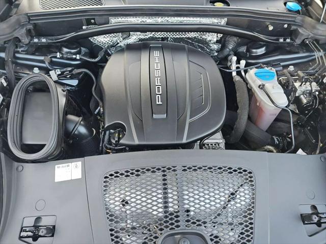 2018 Porsche Macan Sport Edition