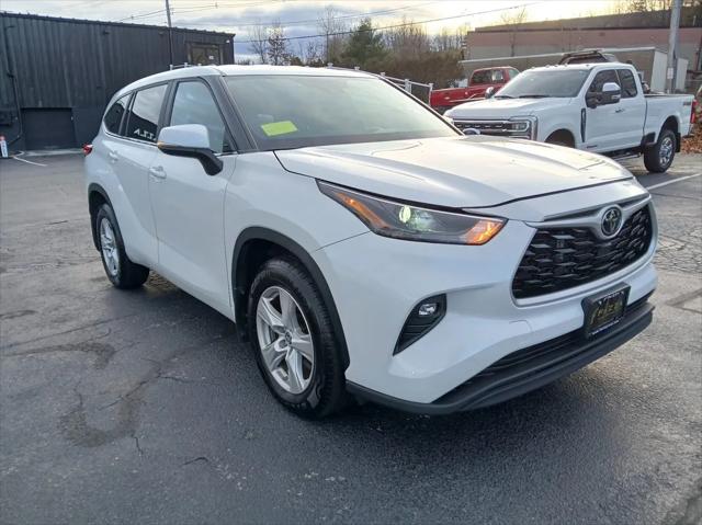 2023 Toyota Highlander LE