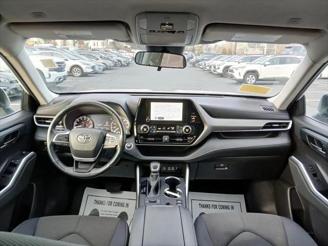 2023 Toyota Highlander LE