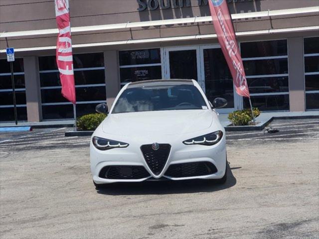 2024 Alfa Romeo Giulia GIULIA SPRINT RWD 2024 Alfa Romeo Giulia GIULIA SPRINT RWD