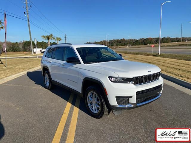 2024 Jeep Grand Cherokee L Laredo 4x2