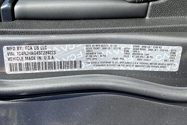 New 2025 Jeep Grand Cherokee For Sale in Millington, TN