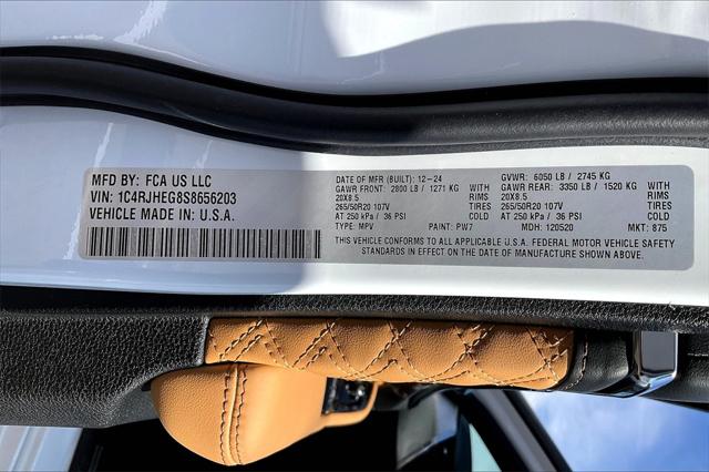 New 2025 Jeep Grand Cherokee For Sale in Millington, TN