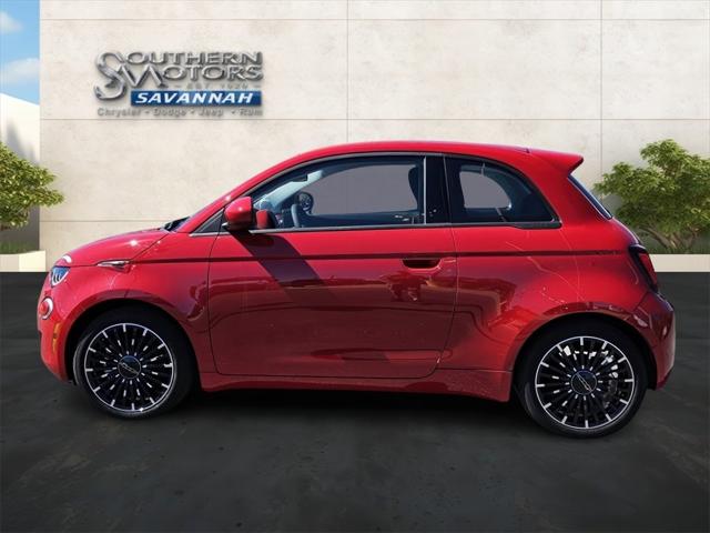 2024 Fiat FIAT 500e 500e INSPI(RED)