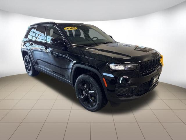 2025 Jeep Grand Cherokee GRAND CHEROKEE ALTITUDE X 4X4