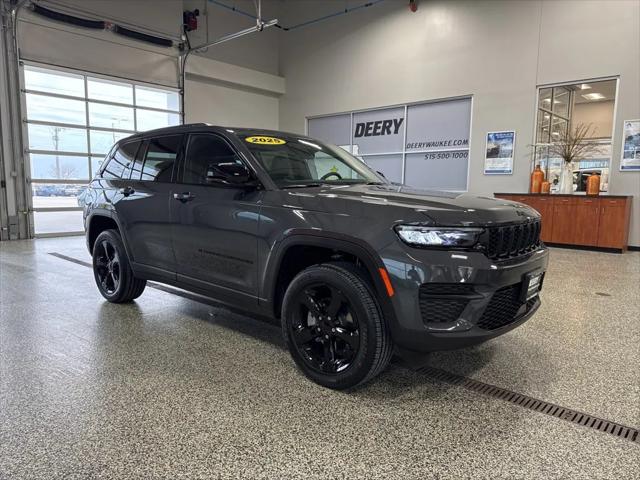 2025 Jeep Grand Cherokee GRAND CHEROKEE ALTITUDE X 4X4