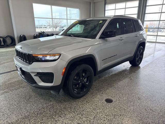 2025 Jeep Grand Cherokee GRAND CHEROKEE ALTITUDE X 4X4