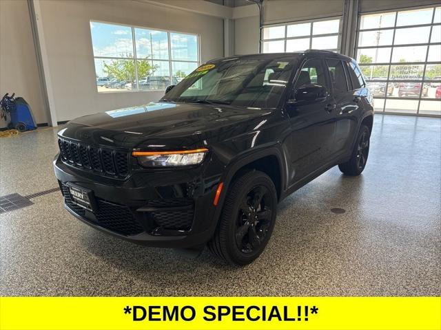 2025 Jeep Grand Cherokee GRAND CHEROKEE ALTITUDE X 4X4