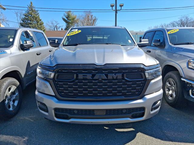 2025 RAM Ram 1500 RAM 1500 TRADESMAN CREW CAB 4X4 57 BOX