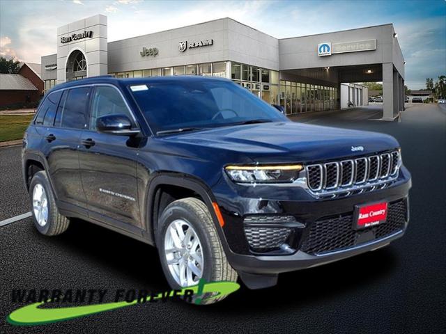 2025 Jeep Grand Cherokee GRAND CHEROKEE LAREDO X 4X4