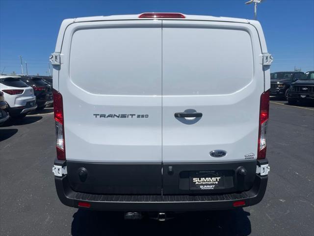2025 Ford Transit Cargo Van Base