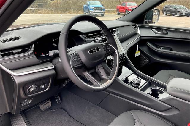 New 2025 Jeep Grand Cherokee L For Sale in Millington, TN