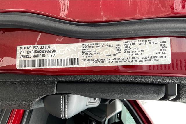 New 2025 Jeep Grand Cherokee L For Sale in Millington, TN