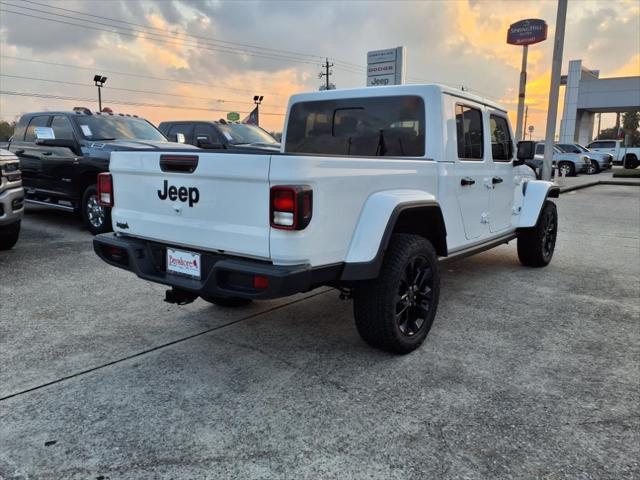 2025 Jeep Gladiator GLADIATOR NIGHTHAWK 4X4