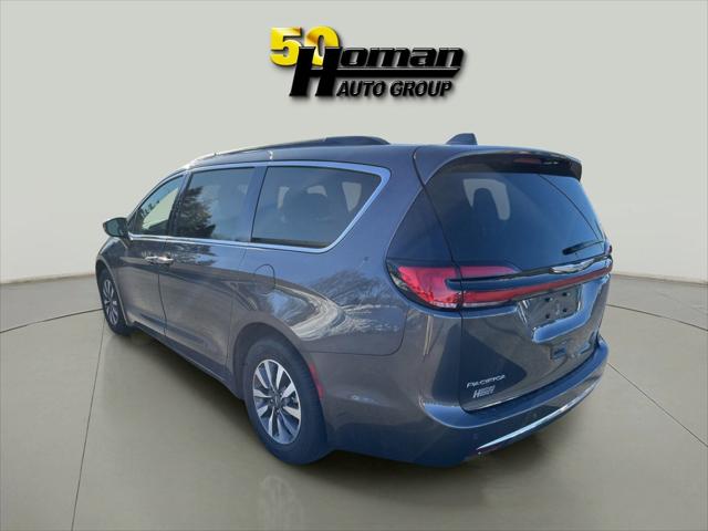 2021 Chrysler Pacifica Hybrid Touring