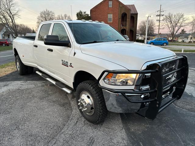 2017 RAM 3500 Tradesman Crew Cab 4x4 8 Box