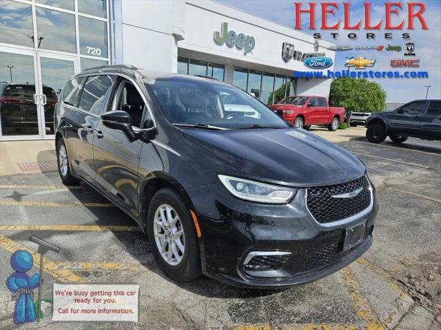 2022 Chrysler Pacifica Touring L for sale in Pontiac, IL