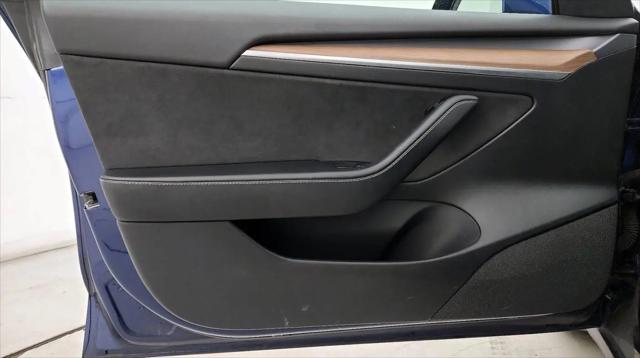 2021 Tesla Model 3 Standard Range Plus Rear-Wheel Drive