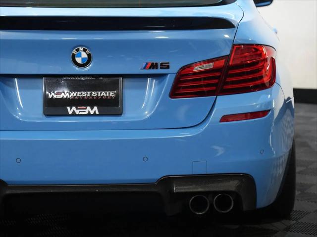 2013 BMW M5 Standard
